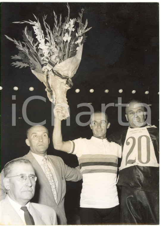 1955 MILANO Mondiali CICLISMO SU PISTA - Guillermo TIMONER vincitore mezzofondo