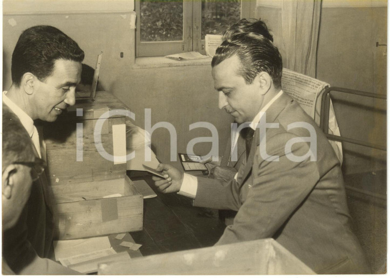 1959 PALERMO Elezioni regionali in Sicilia - Operazioni di voto *Foto 18x13 cm