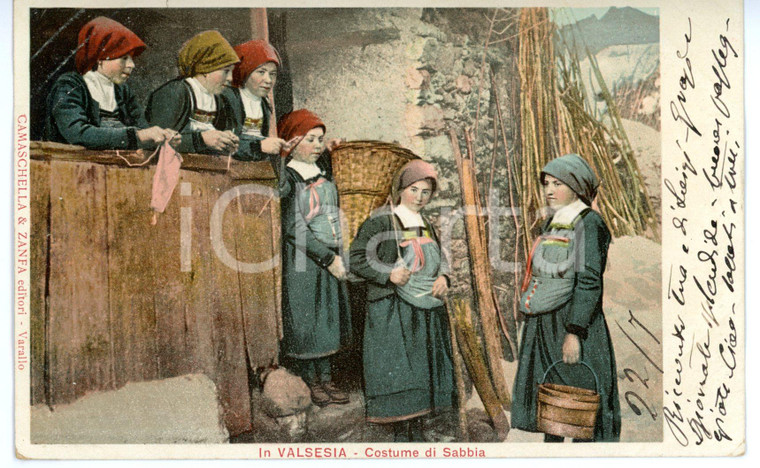 1903 VARALLO SABBIA Giovani tessitrici in costume tipico *Cartolina ILLUSTRATA