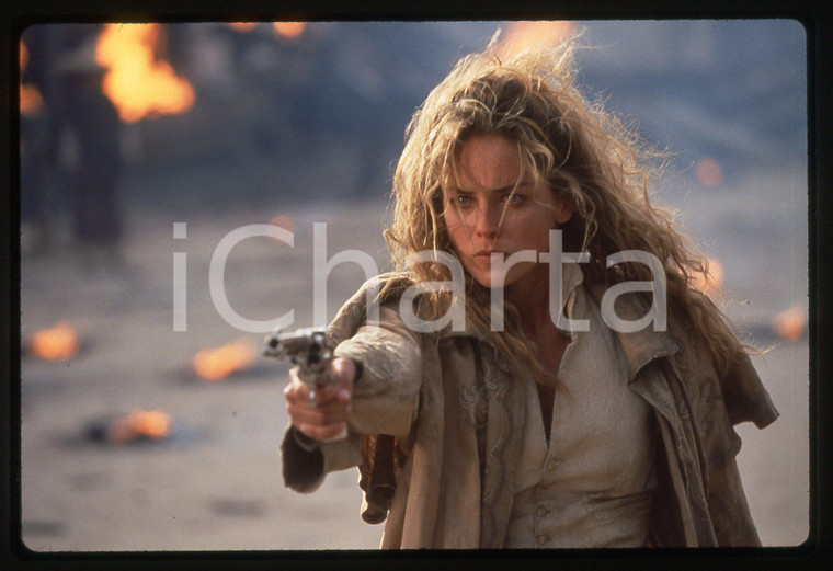 35mm vintage slide*1995 THE QUICK AND THE DEAD Sharon STONE una scena del film