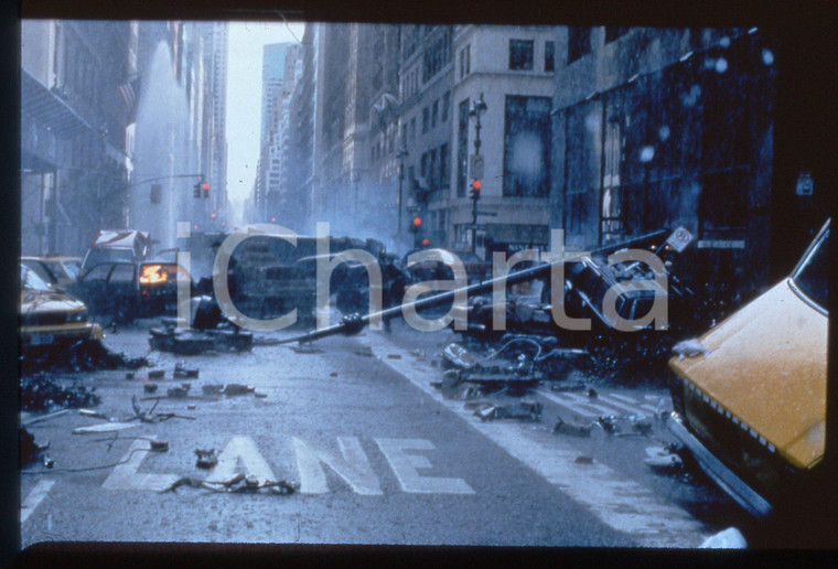 35mm vintage slide*1998 GODZILLA - Scena dal film di Roland EMMERICH (1)
