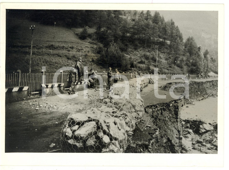 1957 ALLUVIONE OULX-CLAVIERE Strada distrutta dall'esondazione del fiume DORA