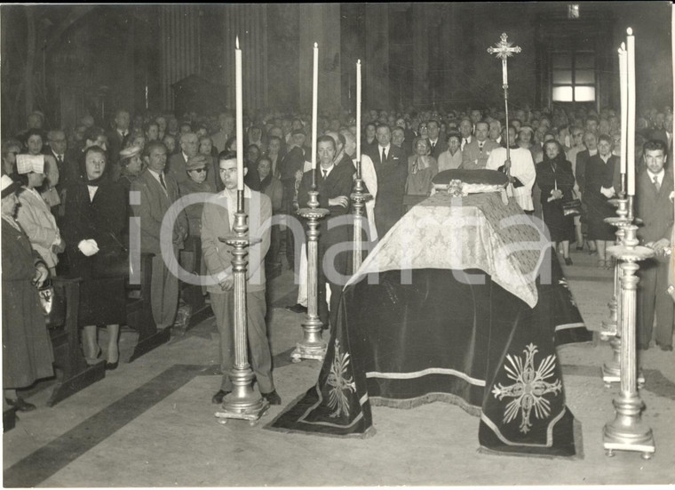 1958 ROMA Chiesa S. Ignazio - Messa di suffragio per Benito Mussolini *Foto