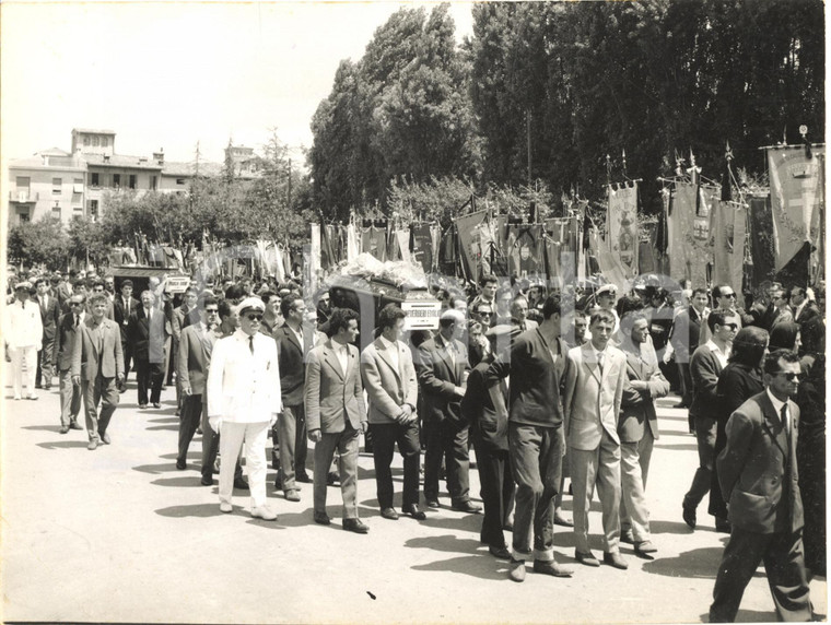1960 REGGIO EMILIA Funerali dei cinque operai uccisi dalla polizia *Foto