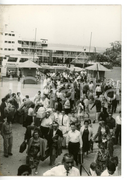 1960 BRAZZAVILLE - CONGO Sbarco dei rifugiati da KINSHASA *Foto 13x18 cm