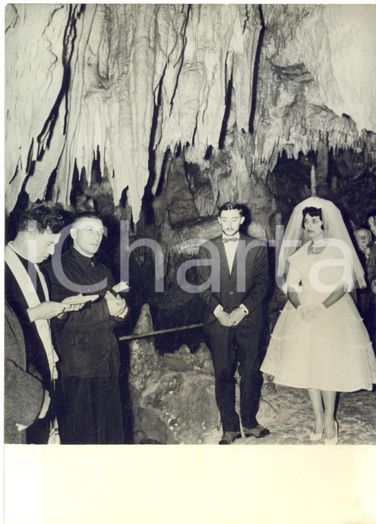 1960 Grotte de VILLARS - Mariage spéléologue Pierre VIDAL - Gisèle THELLER Photo