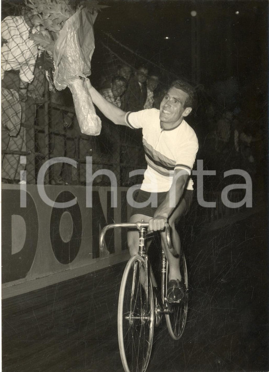 1955 CICLISMO MILANO Mondiali su pista - Guido MESSINA campione *Foto 13x18