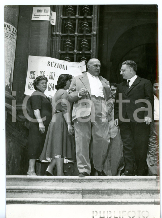 1955 ca ELEZIONI A NAPOLI Giovanni LEONE al seggio elettorale *Foto 13x18 cm