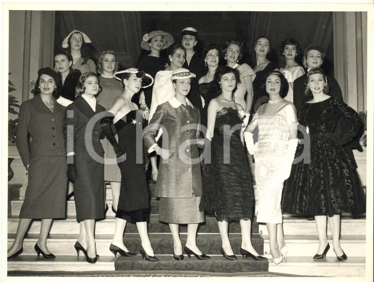 1957 Casinò SAINT-VINCENT Serata "Vestito d'oro" - La vincitrice Maby CASADEI