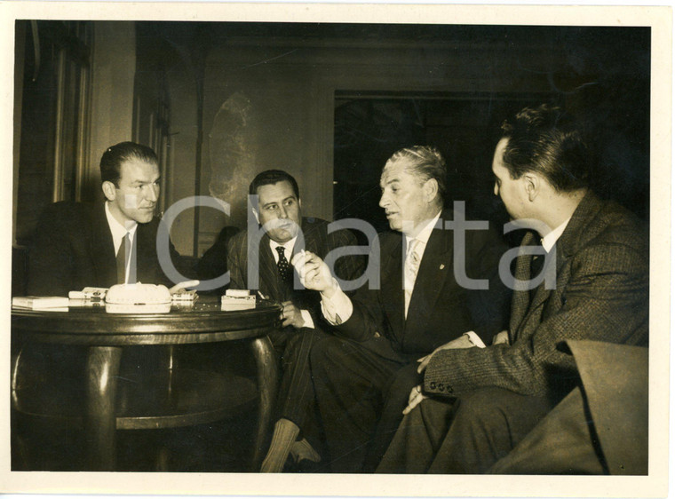 1957 CALCIO TORINO - L'allenatore Blagoje MARJANOVIĆ incontra la dirigenza *Foto