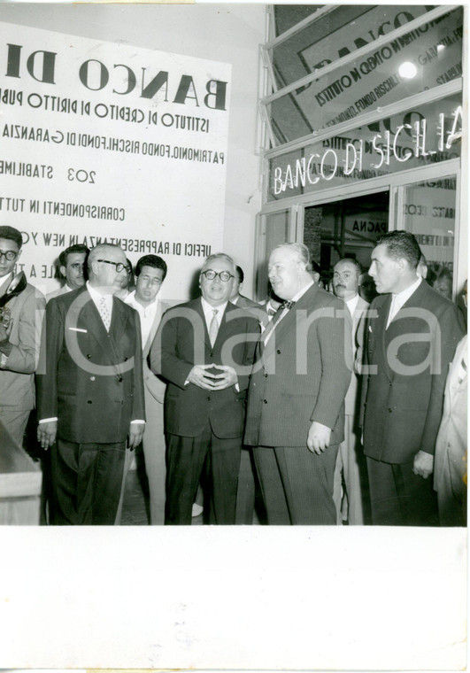 1957 FIERA DI MESSINA Inaugurazione - Silvio GAVA visita stand Banco di Sicilia 