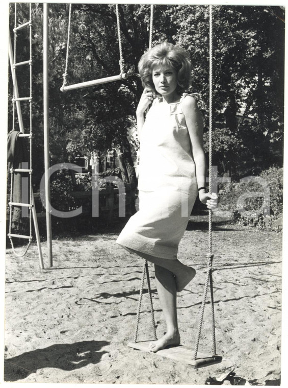 1962 CANNES FESTIVAL DEL CINEMA Monica VITTI sull'altalena *Fotografia 13x18 cm
