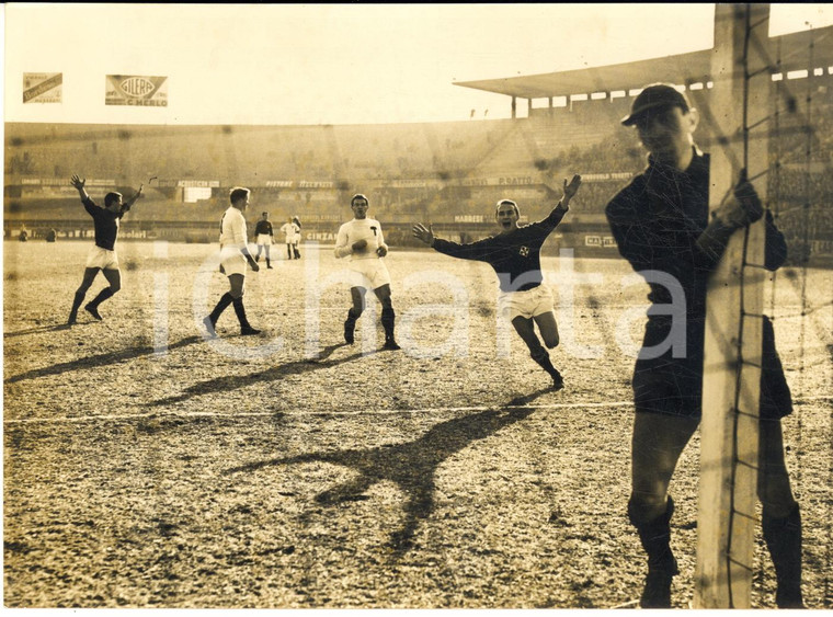 1959 CALCIO SERIE A TORINO-FIORENTINA 0-6 Primo goal di Francisco LOJACONO *Foto