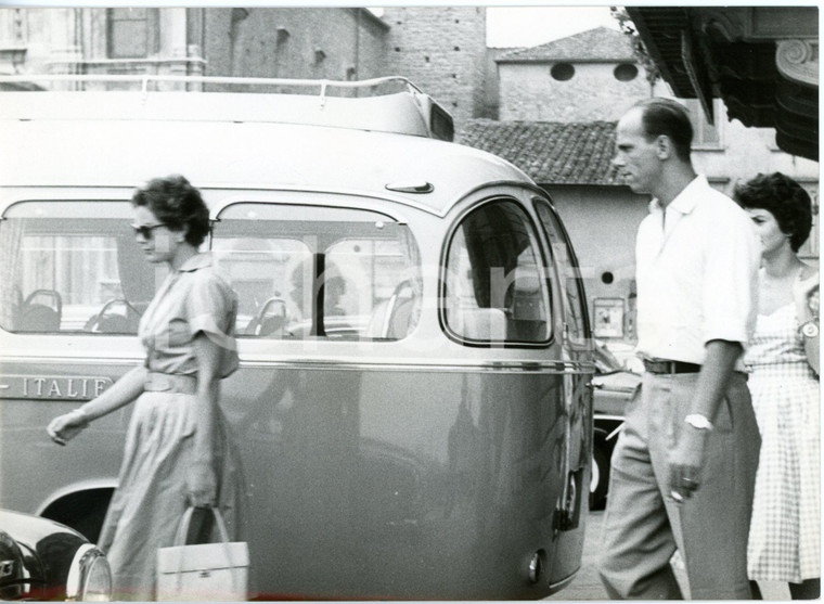 1959 FIRENZE - Maria Pia di SAVOIA con Michele BORBONE PARMA e la moglie 