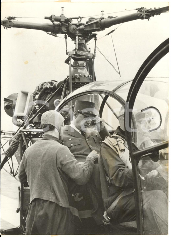 1962 TOULON General DE GAULLE assiste aux manoeuvres militaires - Photo