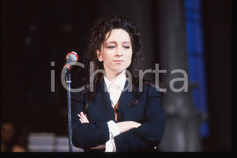 35mm vintage slide* 1992 SANREMO Laura VALENTE dei MATIA BAZAR -Teatro Ariston 5
