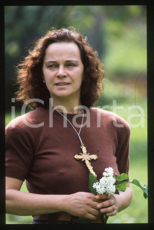 35mm vintage slide* 1990ca ITALIA - COSTUME Laura ANTONELLI Ritratto attrice