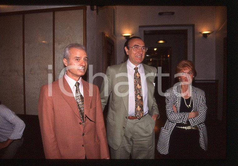 35mm vintage slide* 1996 MILANO RHO Pippo BAUDO e prof.SPARTA' post operazione 9