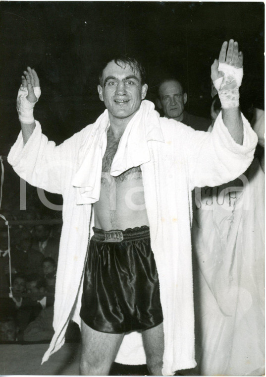 1956 MILANO Palazzo dello Sport - BOXE Charles HUMEZ campione europeo pesi medi 