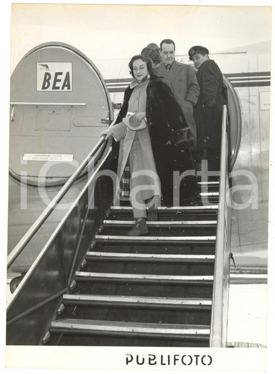 1954 MILANO MALPENSA Arrivo dell'attrice Paulette GODDARD con volo BEA *Foto
