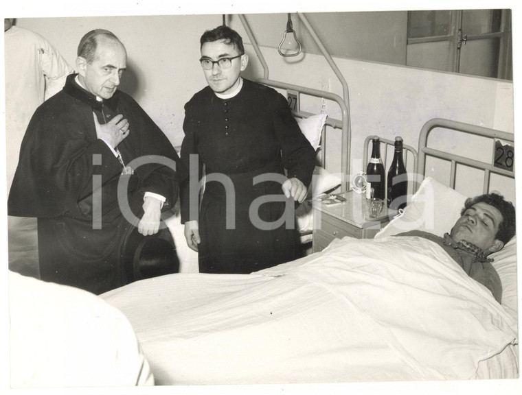 1960 MONZA DISASTRO FERROVIARIO Mons. Giovanni Battista MONTINI visita i feriti