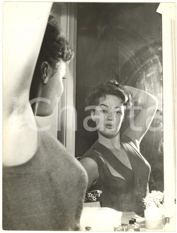 1957 ROMA Ritratto della modella Edy VESSEL allo specchio - Foto 18x24 cm