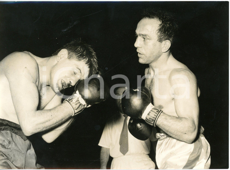 1957 MILANO Palazzetto dello Sport - BOXE - Mario D'AGATA vs Roger CAPPATO *Foto
