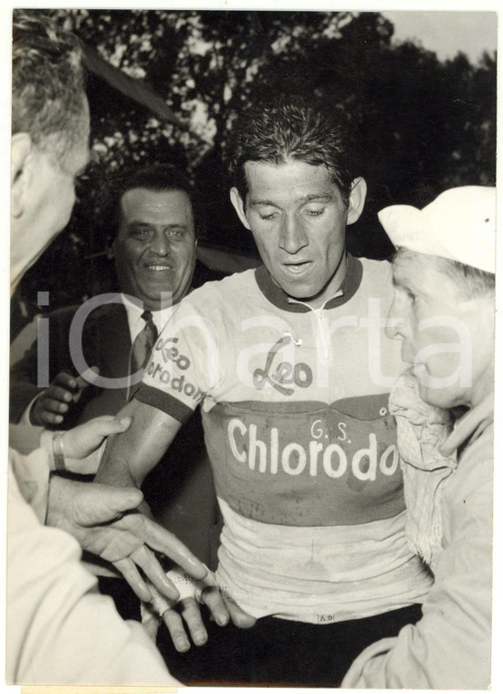 1956 VARESE CICLISMO - TRE VALLI VARESINE Gastone NENCINI dopo la vittoria *Foto