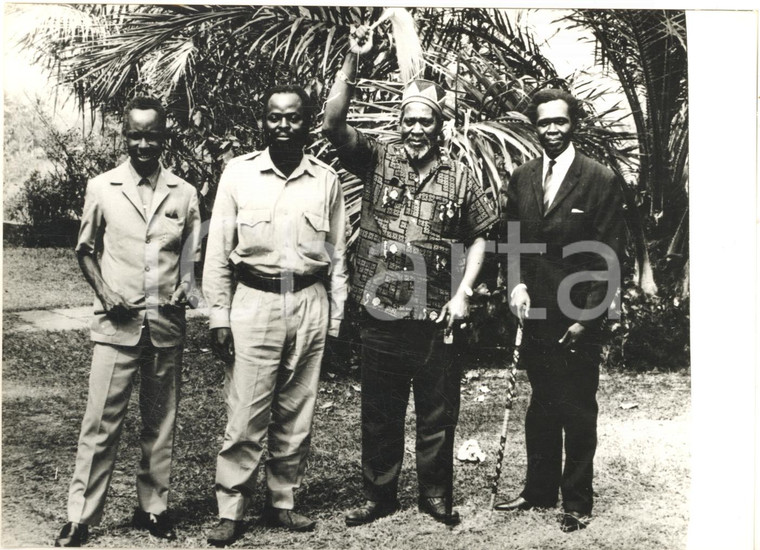 1965 MBALE (UGANDA) Vertice con Christophe GBENYE Jomo KENYATTA Julius NYERERE