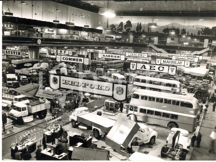 1958 LONDON Earls Court - A view of the Commercial MOTOR SHOW - Photo 20x15 cm