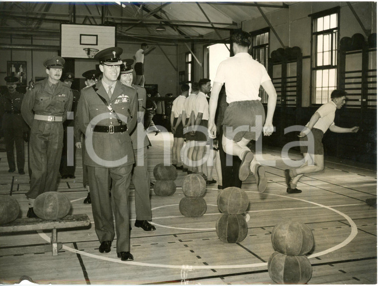 1956 PIRBRIGHT Welsh guards training company *Duke of Edinburgh looking athletes