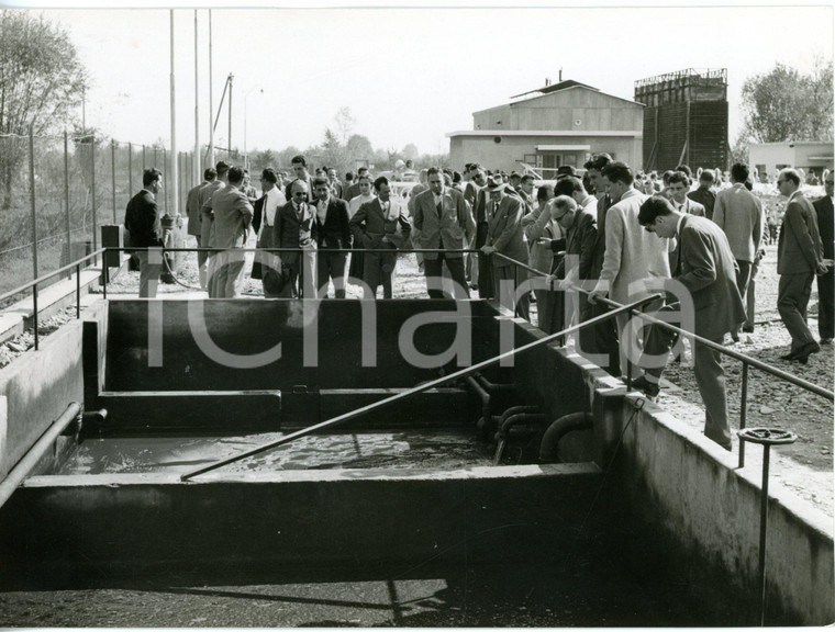 1957 CORTEMAGGIORE Convegno giacimenti gassiferi *Congressisti visitano impianti