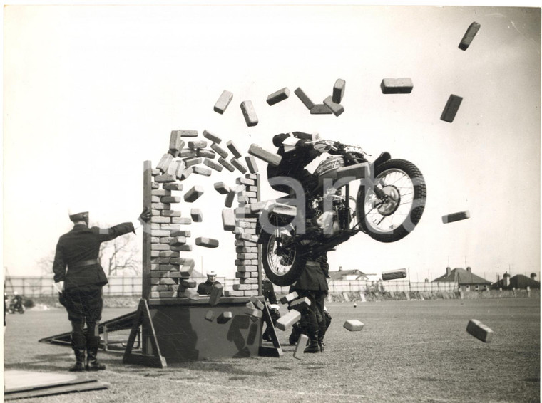 1959 CATTERING CAMP Rehearsal of Royal Signals motor-cycle display team *Photo