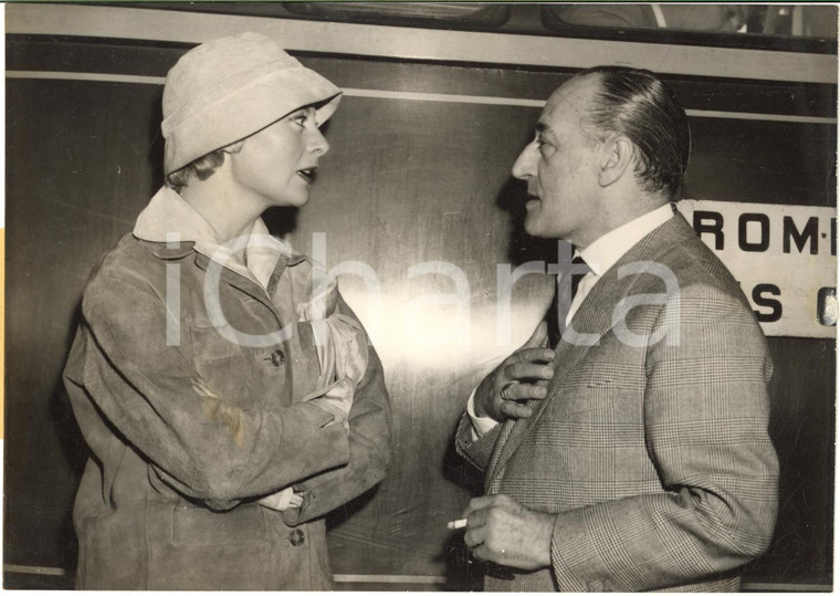 1958 PARIS Gare de Lyon - TOTO' e Michèle MORGAN in partenza per l'Italia *Foto