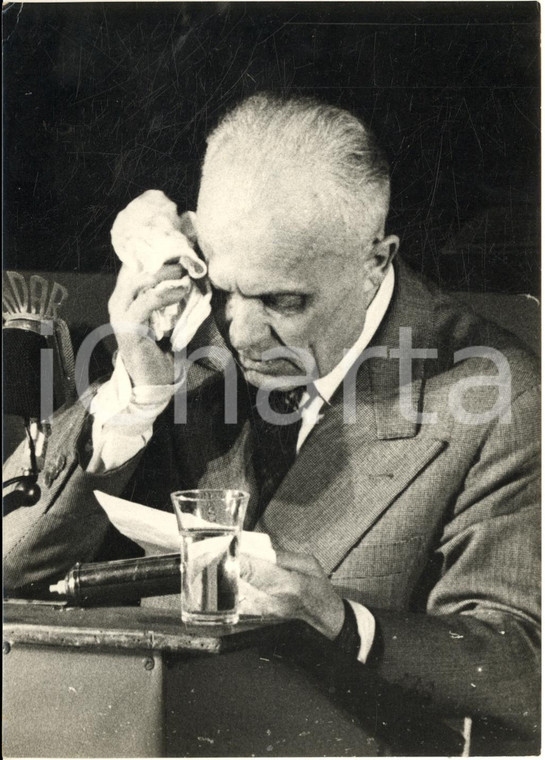 1957 VENEZIA Congresso PSI - Sandro PERTINI durante il suo intervento *Foto