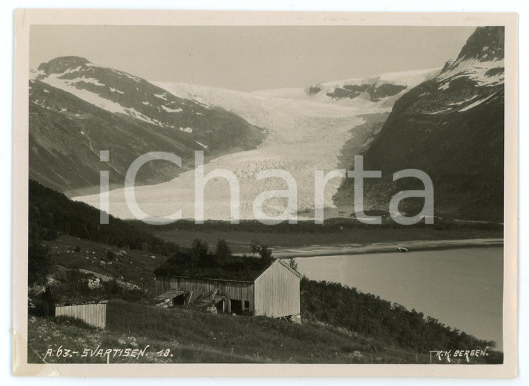 1910 ca NORDLAND - NORWAY Svartisen - Landscape - Photo 11x9 cm Fotografia d'epoca. FOTOGRAFO: Atelier K.K. - Bergen POOR/danneggiato Piegatura, abrasione e strappo all'angolo inferiore sinistro Formato: 11x9 originale e autentica 1