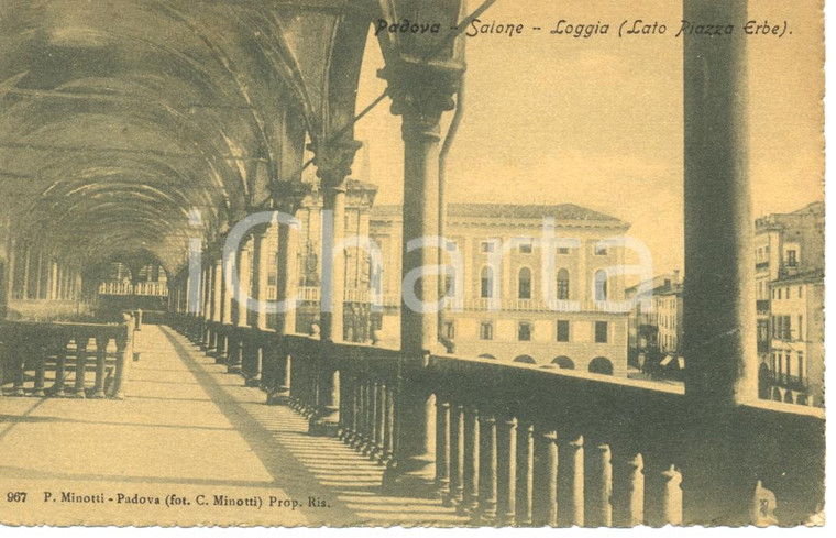 1907 PADOVA Loggia SALONE su piazza ERBE *Cartolina Olga TEMPINI FP VG