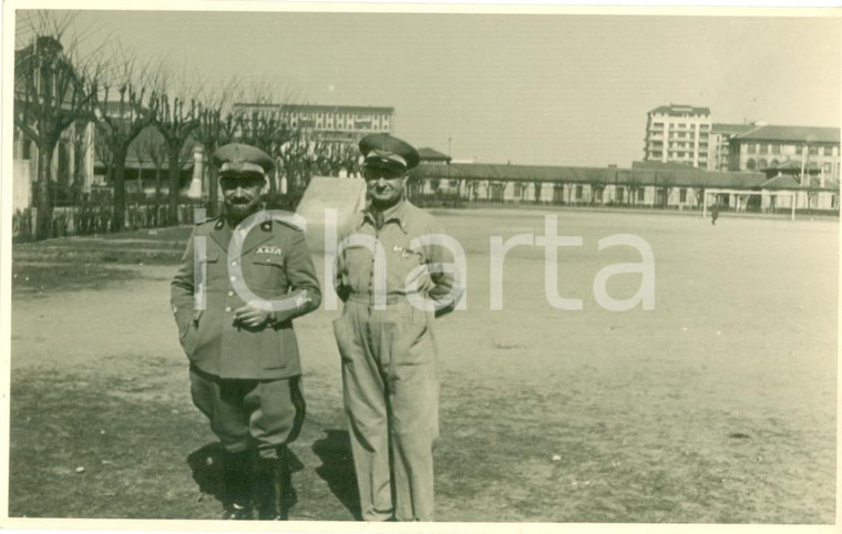 1940 ca SAN VITTORE OLONA (MI) WWII Ufficiali esercito nel campo da calcio *Foto