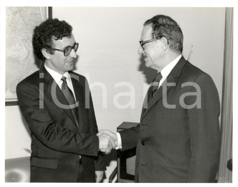 1991 NEW YORK (USA) Samir S. SHIHABI incontra Ylli BUFI *Fotografia