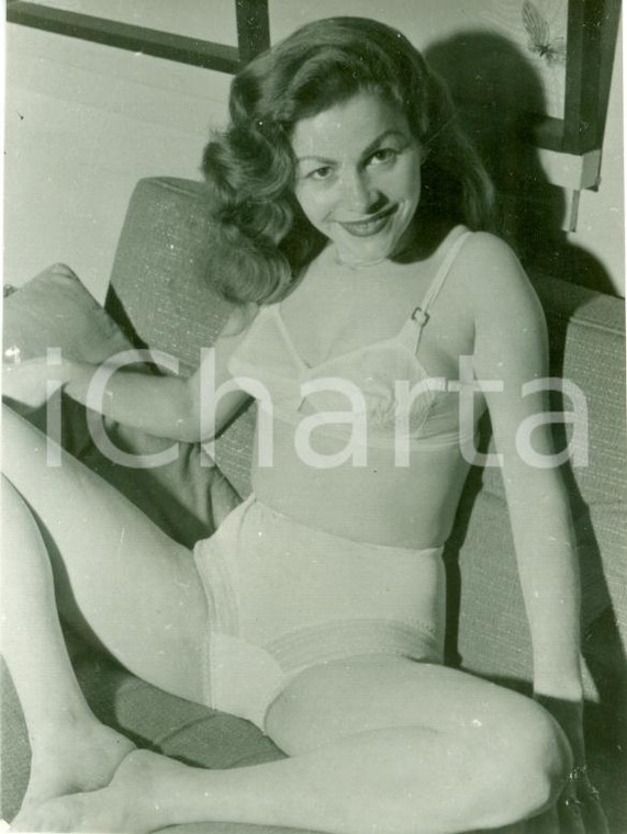1955 ca EROTICA VINTAGE Sexy young PIN-UP *Vera fotografia