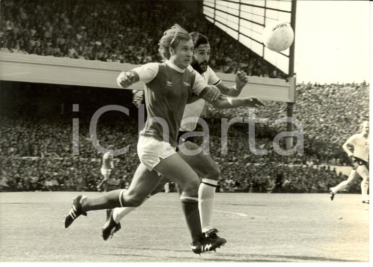 1980 LONDON (UK) SOCCER David PRICE and Ricardo VILLA Arsenal vs 'Spurs *Picture