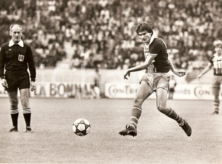 1981 FRANCIA Calcio PARIS SAINT-GERMAIN Ivica SURJAK azione in campo *Fotografia