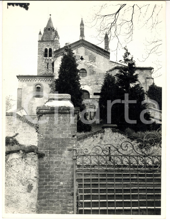 1970 ca VAL DI SUSA AVIGLIANA (TO) Chiesa di SAN PIETRO lato anteriore *Foto