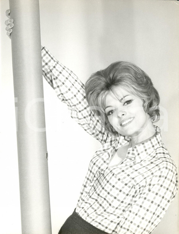1965 ca PARIS (F) Ritratto dell'attrice Perrette PRADIER *Foto CINEMA