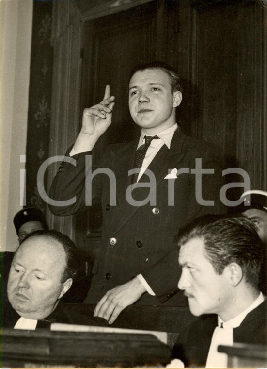 1951 PARIS Bernard PETIT si difende in tribunale per omicidio Alain GUYADER