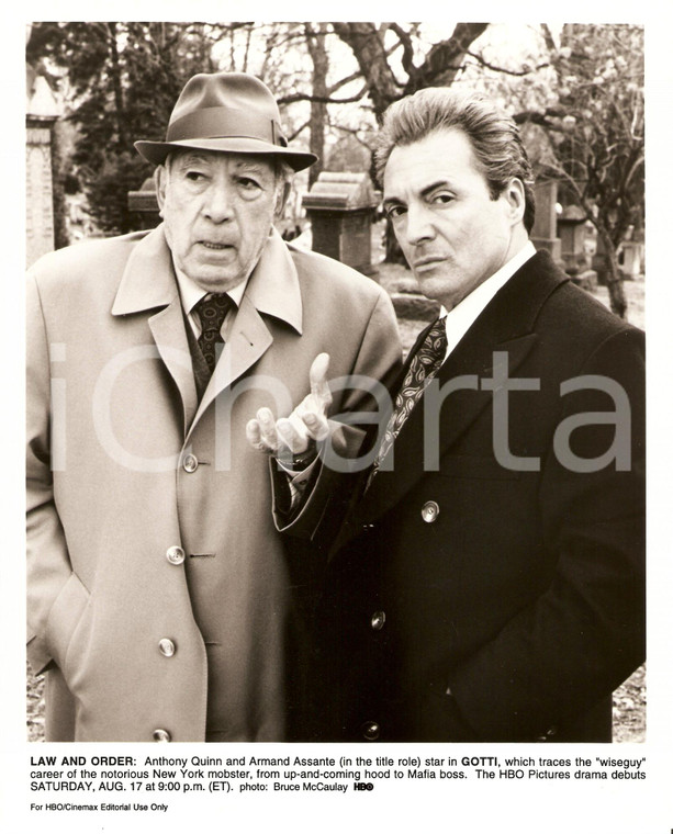 1996 GOTTI Anthony QUINN Armand ASSANTE on the set HBO Pictures *Photo