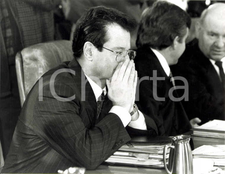 1991 BERLIN Klaus KINKEL ministro della Giustizia a una riunione del governo