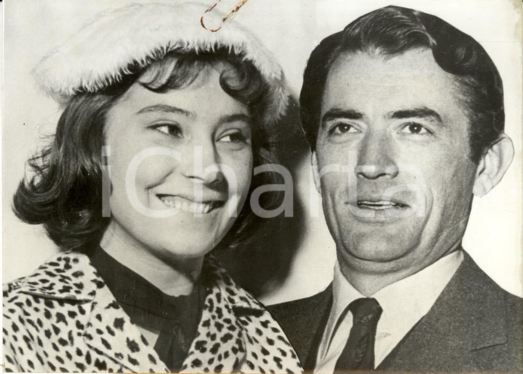 1958 PARIS (F) I due attori Gregory PECK e Tatiana SAMOILOVA *Fotomontaggio