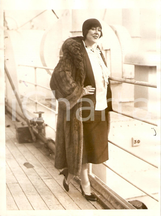 1930 ca NEW YORK Olga PETROVA aboard of S.S. PARIS Portrait Actress *Photo