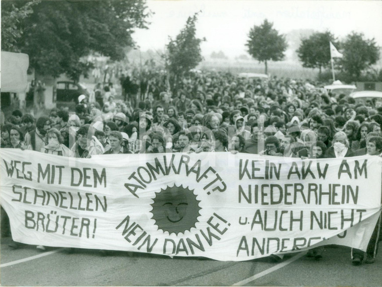 1977 KALKAR (DE) Manifestazione anti-nucleare alla KERNKRAFTWERK Fotografia